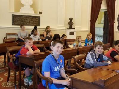 4th Grade learning about the General Assembly